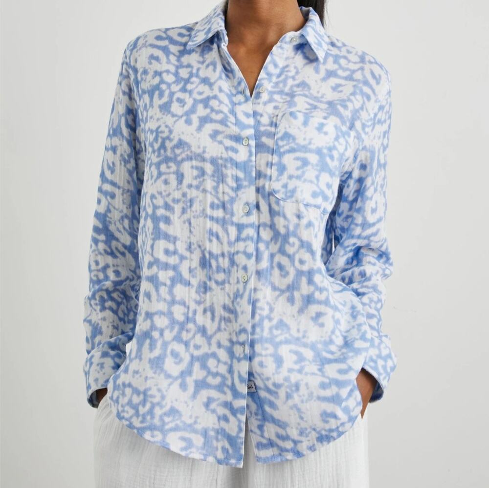 Rails Ellis Shirt in Blue Diffused Cheetah women's size L Gauzy Organic Cotton